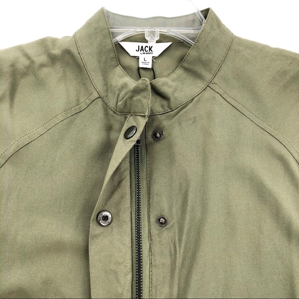 Olive Button Up Vest - Picture 4 of 4